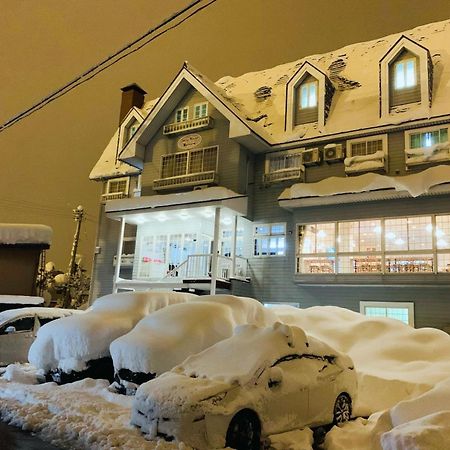 Snowhouse Memorie Hotel-石打丸山 Seki  Esterno foto