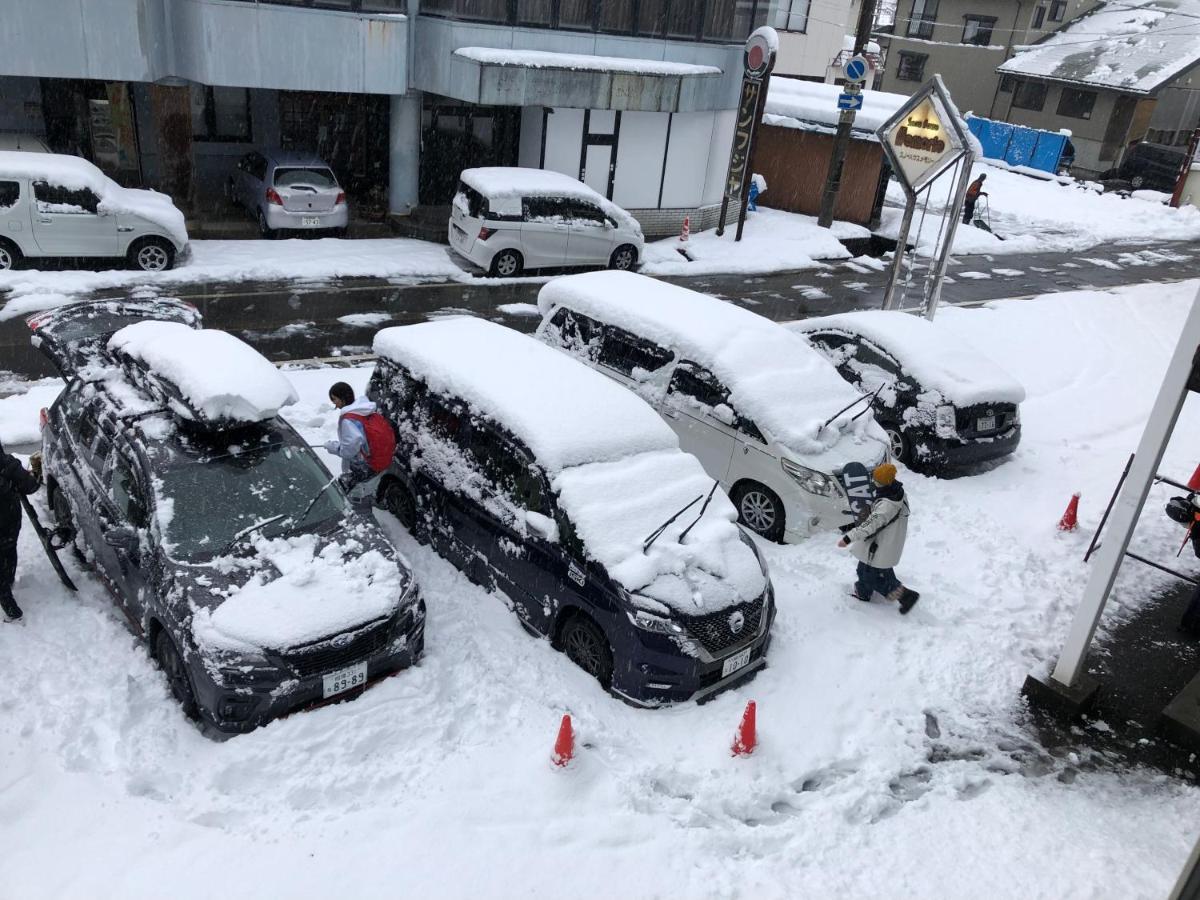 Snowhouse Memorie Hotel-石打丸山 Seki  Esterno foto